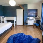 5 Bedroom Pet Friendly In * Bray-les-Mareuil