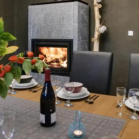 5 Bedroom Pet Friendly In Semesterbostad Bray-les-Mareuil